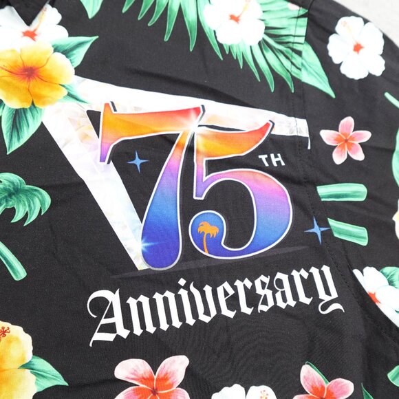 Inn n Out Burger Shirt Mens Large Green Hawaiian 75th Anniversary Button Up NEW - Picture 3 of 10